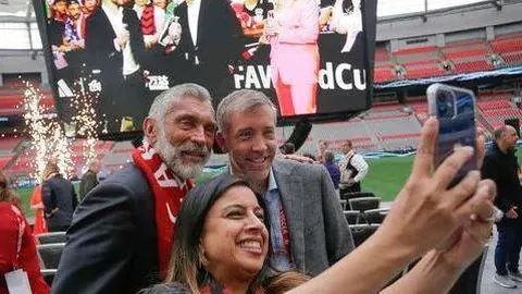 内马尔自信：身体状况持续提升，重返巴西国家队心情愉悦