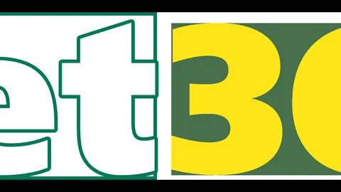 中国男子冰球队在亚冬会上击败泰国队